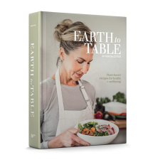 EARTH TO TABLE BOOK BY TERESA CUTTER *DISC*